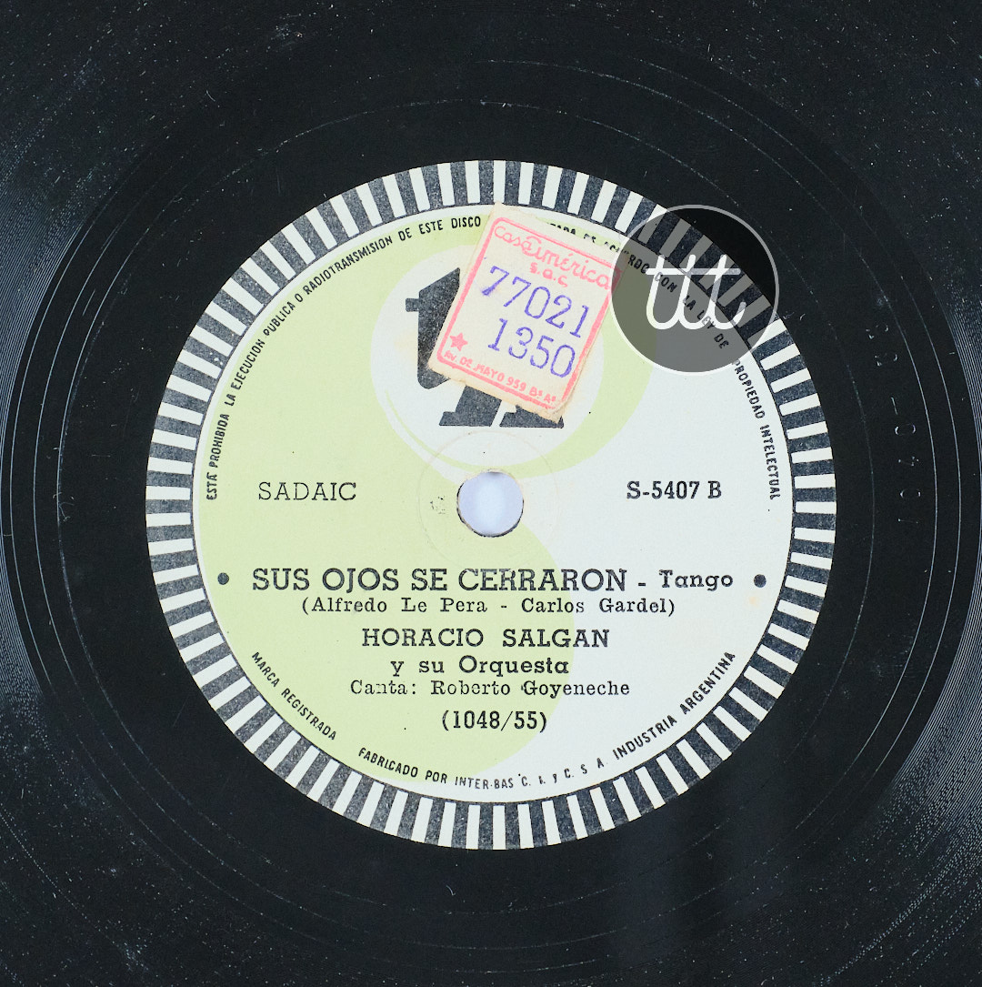 Sus ojos se cerraron